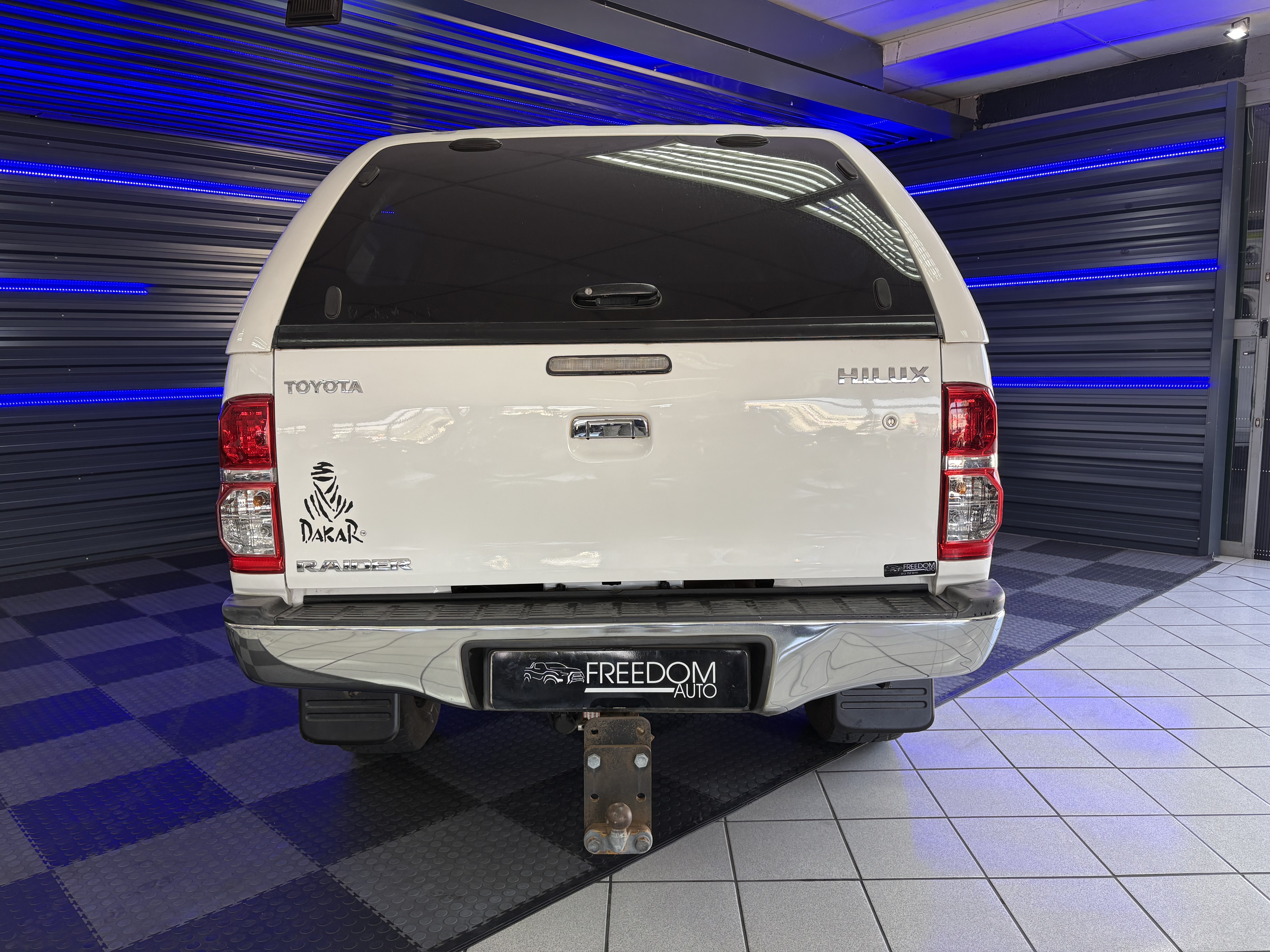 2013 Toyota Hilux 3.0D4D Raider Auto - Image 4