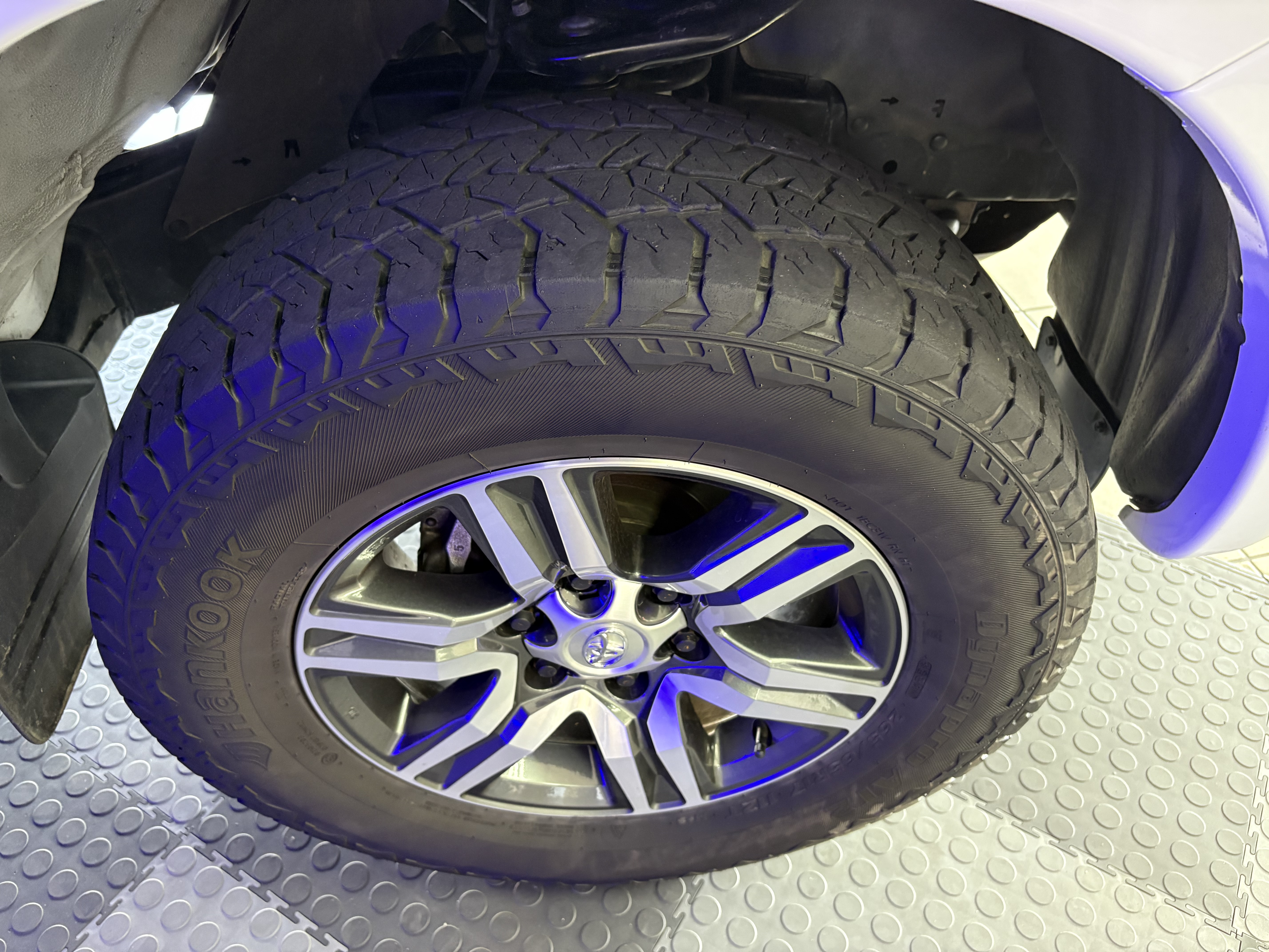 2015 Toyota Hilux 3.0D4D X/C 4x4 - Image 6