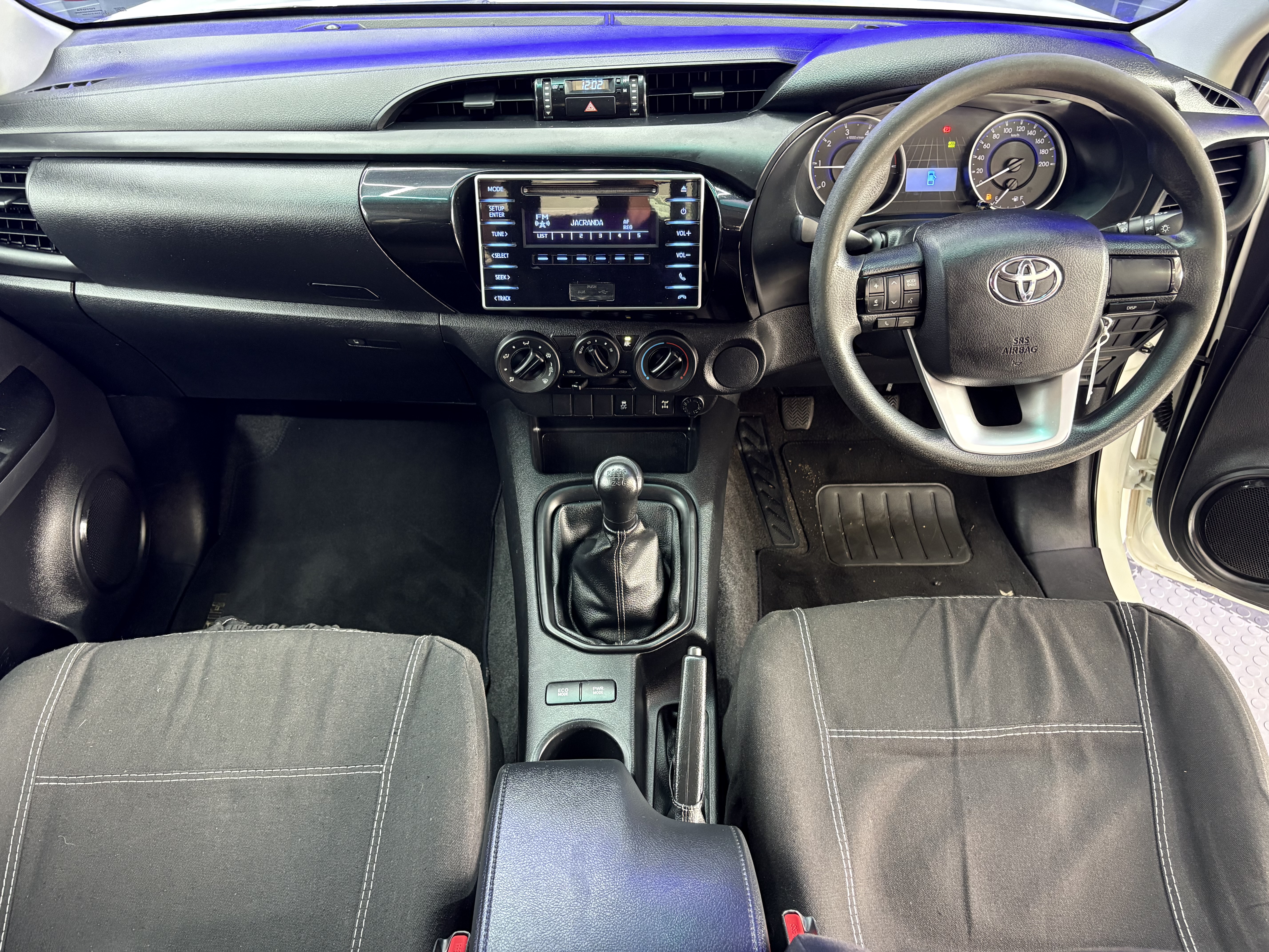 2018 Toyota Hilux 2.4GD6 X/C M/T - Image 7