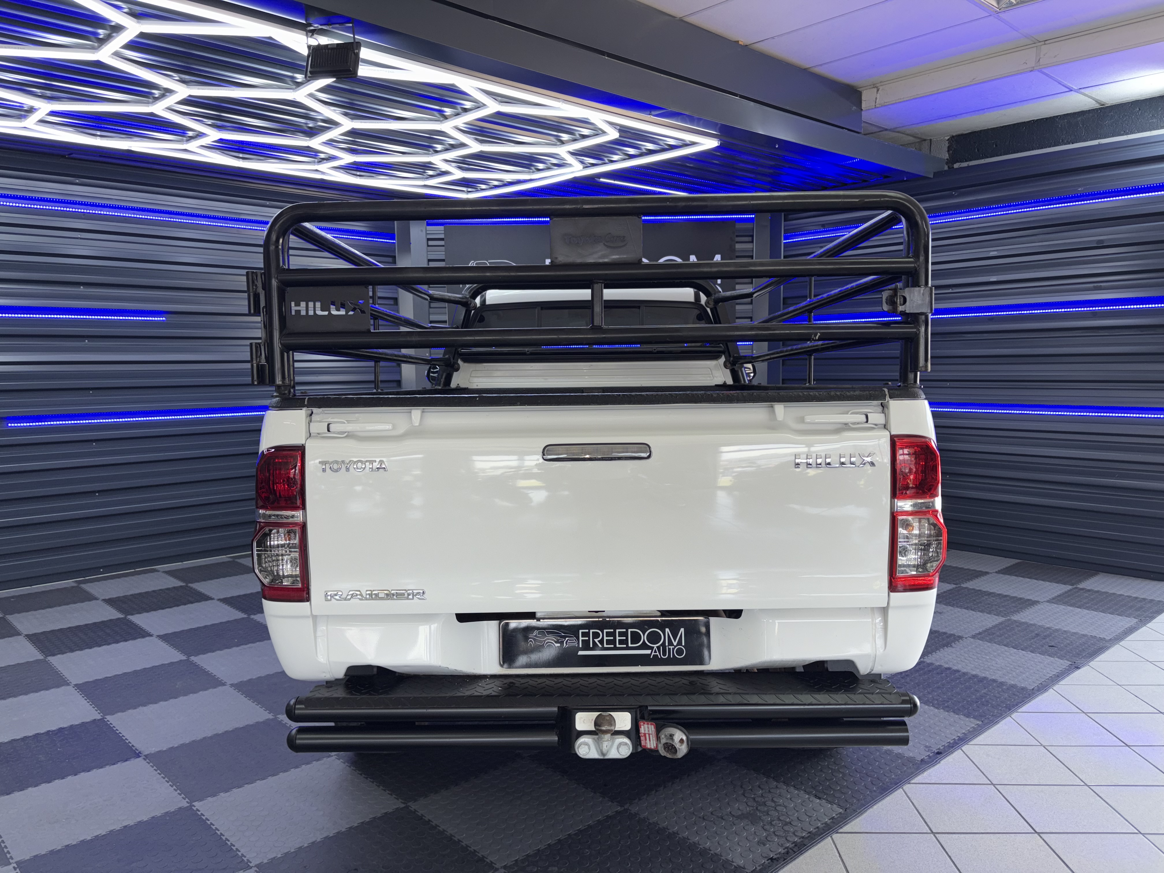 2013 Toyota Hilux 3.0D4D S/C M/T - Image 5