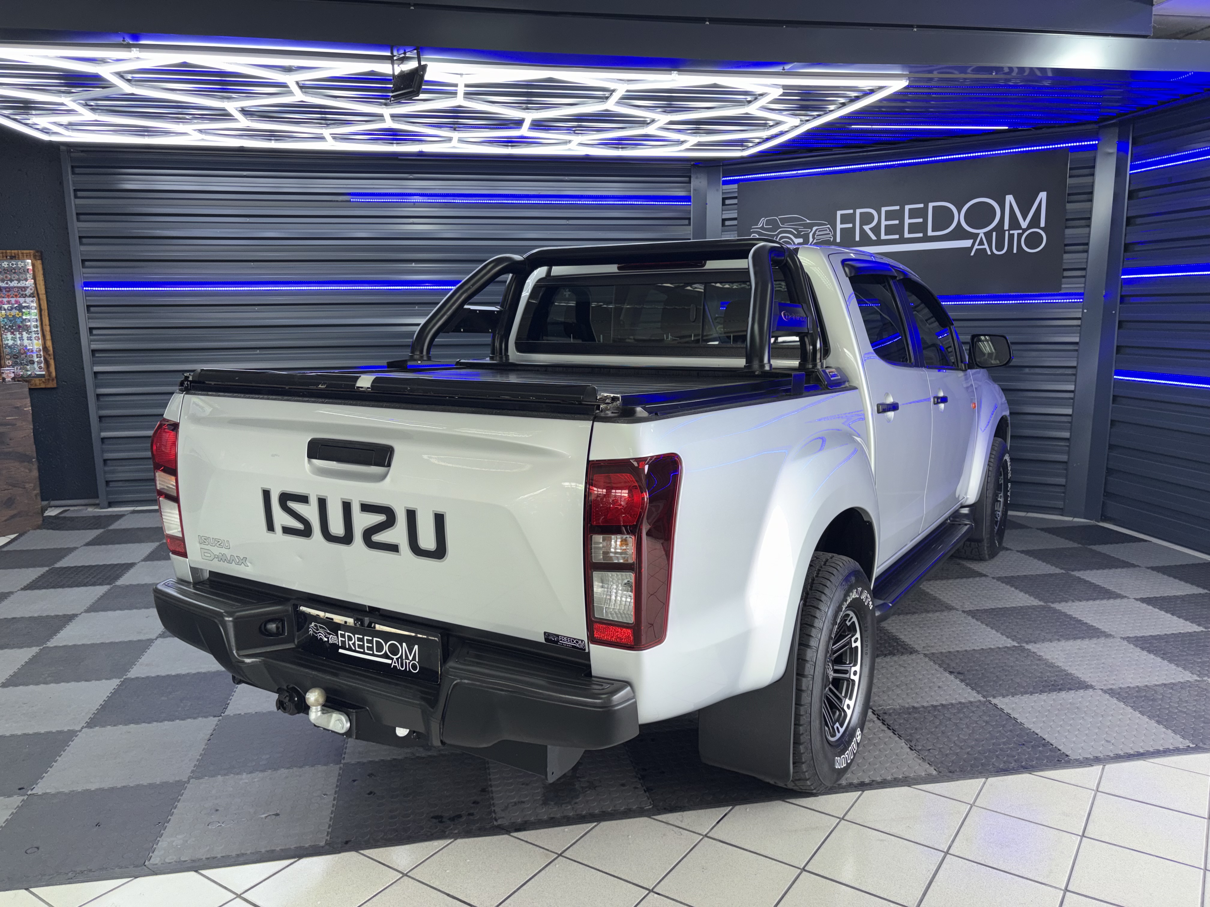2020 Isuzu D-Max HiRide D/C - Image 5