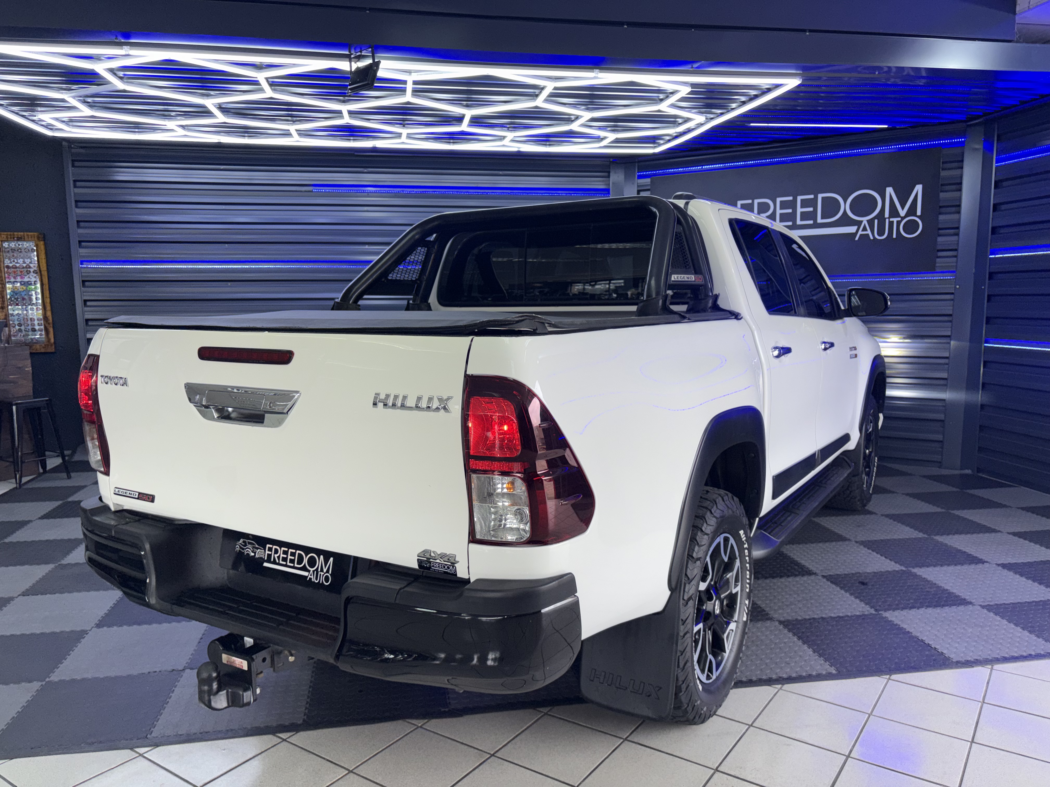 2020 Toyota Hilux 2.8 Legend 50 - Image 5