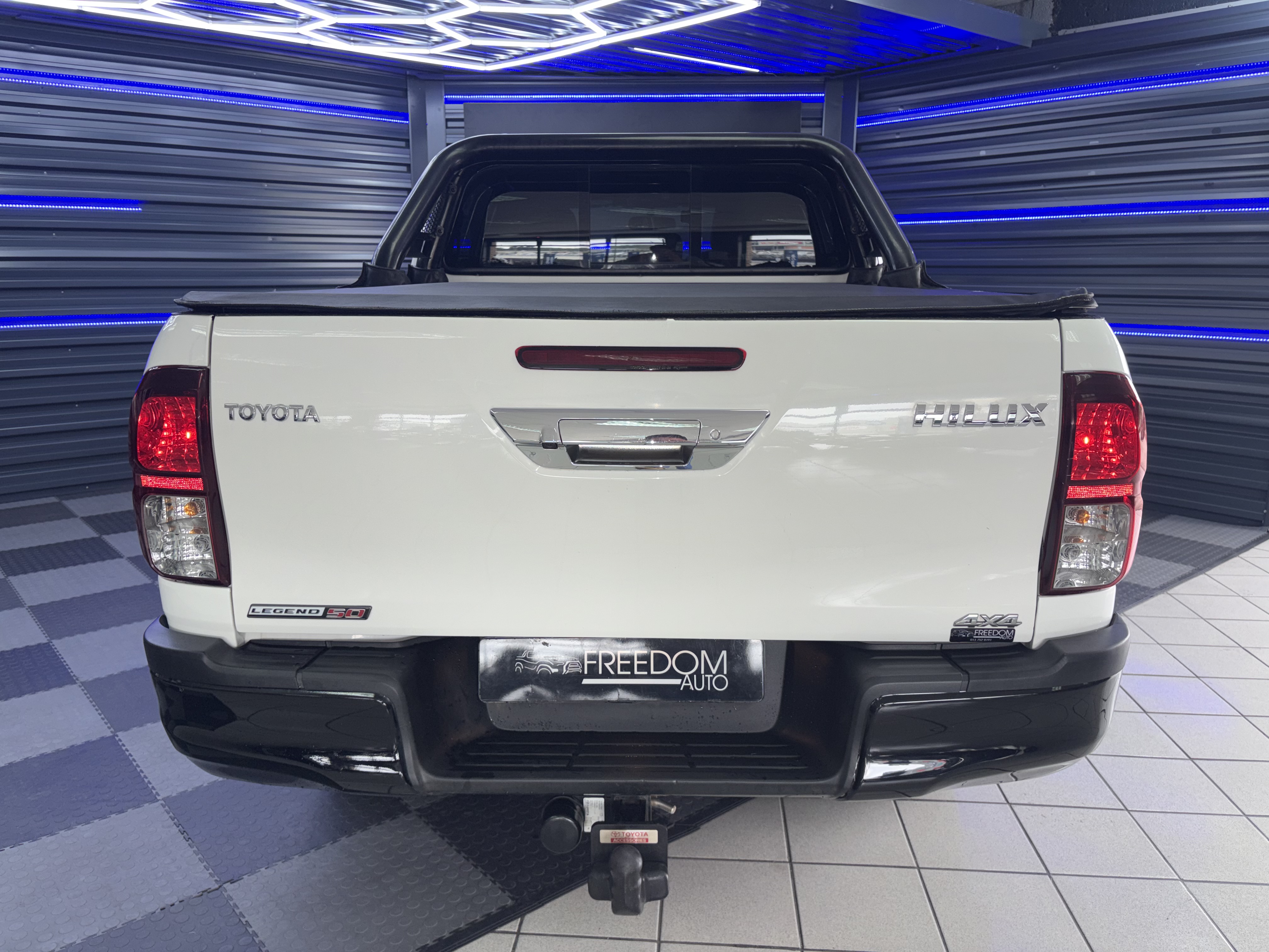 2020 Toyota Hilux 2.8 Legend 50 - Image 6