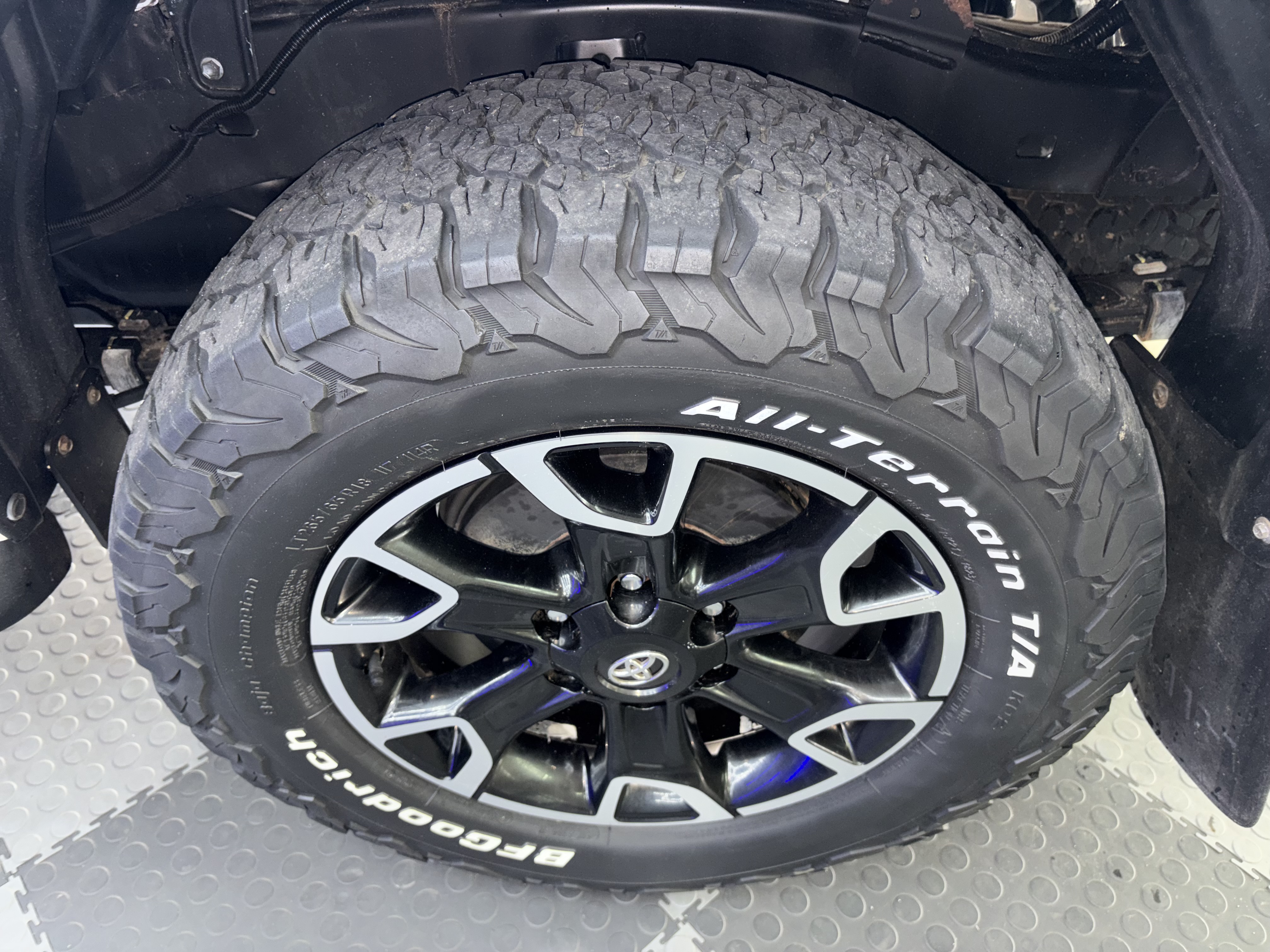 2020 Toyota Hilux 2.8 Legend 50 - Image 10